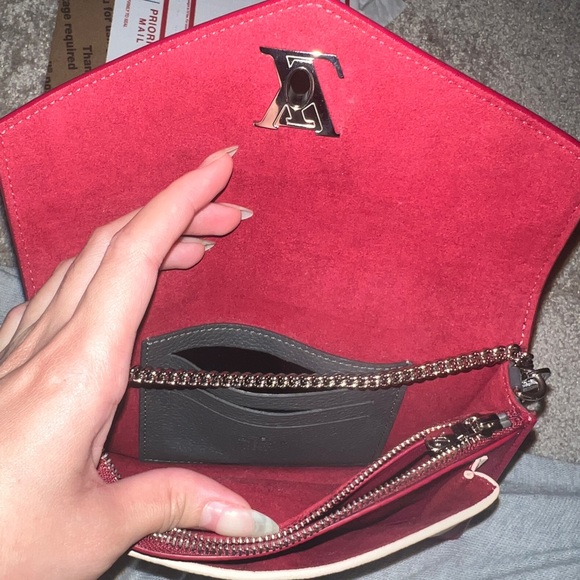 LV bag - Picture 3 of 4